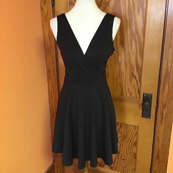 NWT Soprano Black Plunging Sexy Fit & Flare Dress - Picture 11 of 14